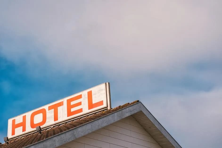 Jak otworzyć hotel - kluczowe kroki i wymagania, które musisz znać
