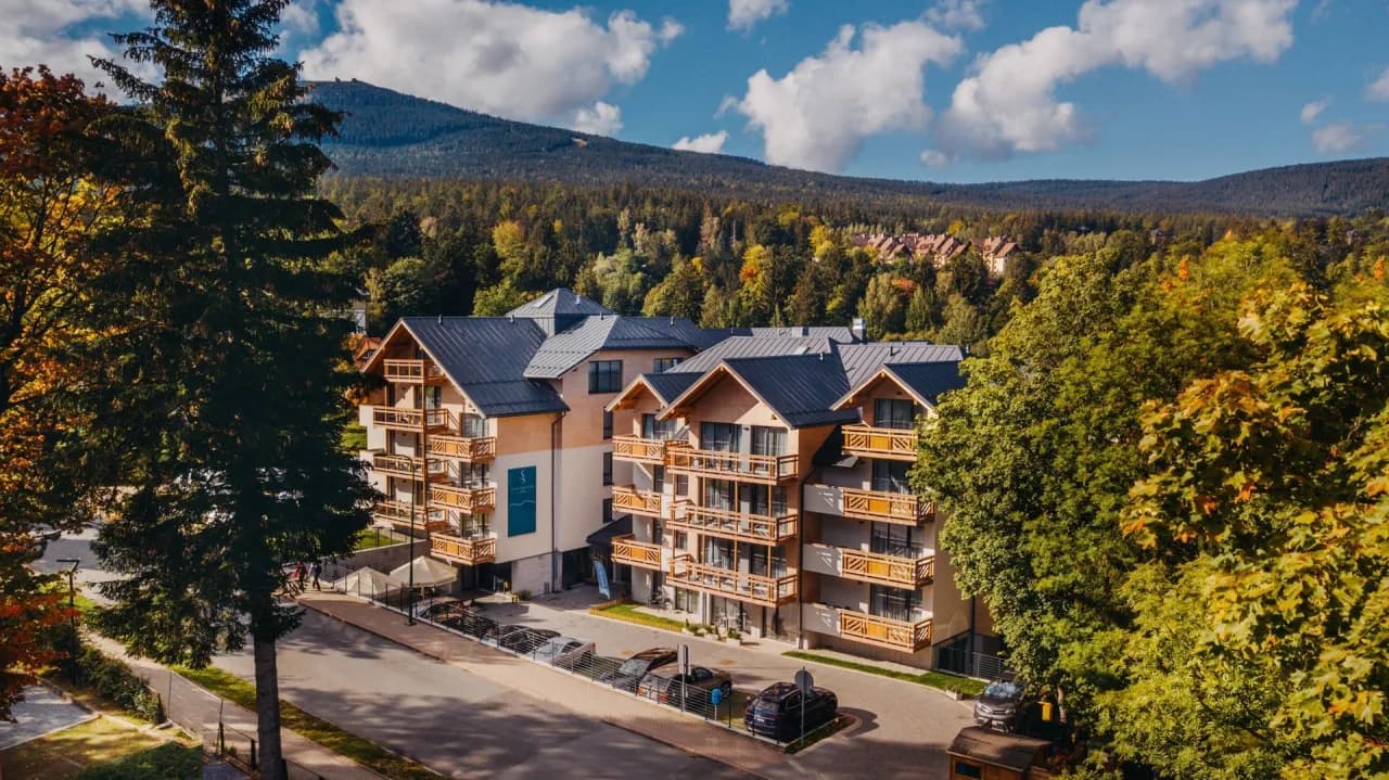 Czym się różni aparthotel od hotelu? Kluczowe różnice, które musisz znać